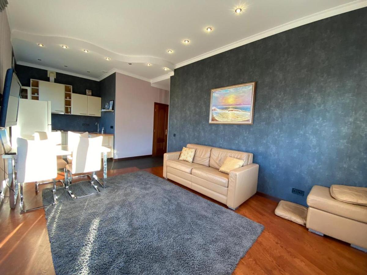 Ferienwohnung Amazing View Of Independence Square Kiew Exterior foto