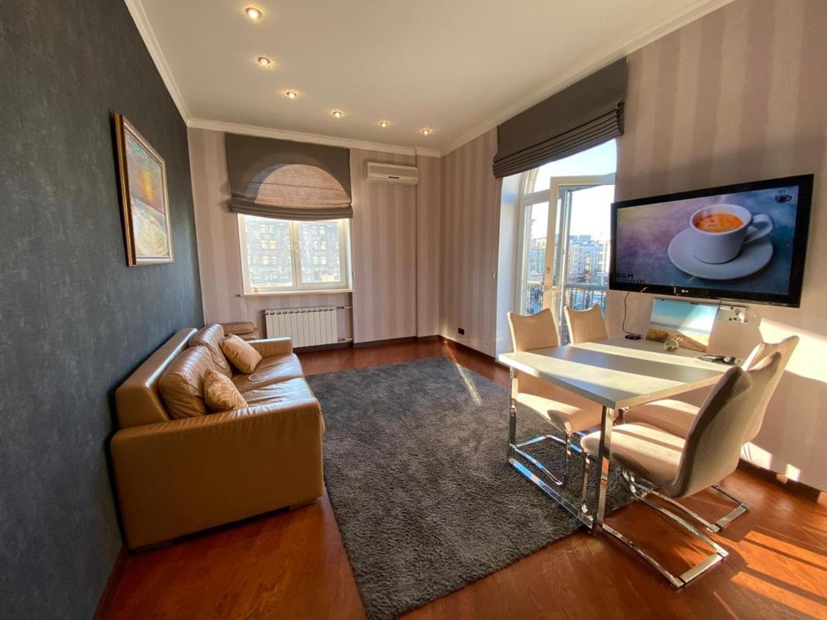 Ferienwohnung Amazing View Of Independence Square Kiew Exterior foto